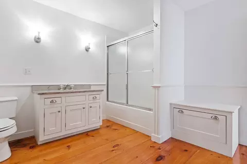 Bath - 49 Putnam Ave, Barnstable, MA 02635 photo 2 of 4