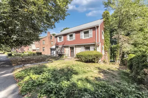 29 Goodnough Rd, Brookline, MA 02467