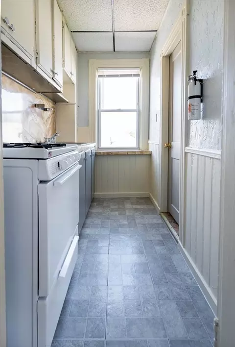 102 Healy St, Fall River, MA 02723 photo 17