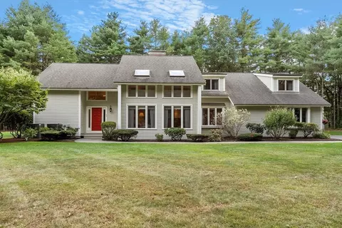 72 Finn Rd, Harvard, MA 01451