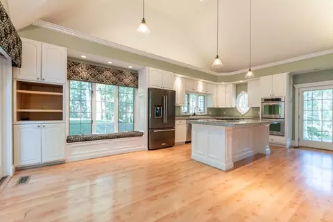 77 Walpole St, Dover, MA 02030 photo 6