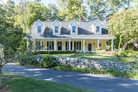 77 Walpole St, Dover, MA 02030 photo 2