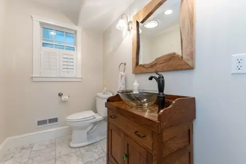77 Walpole St, Dover, MA 02030 photo 17