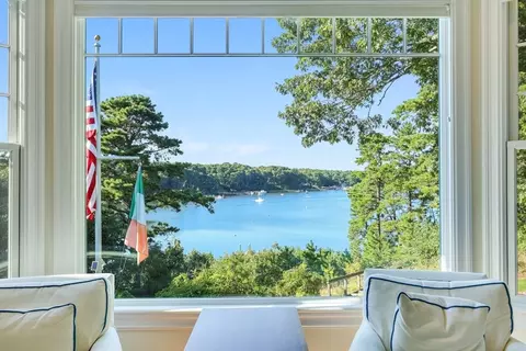 250 Baxters Neck Rd, Barnstable, MA 02648