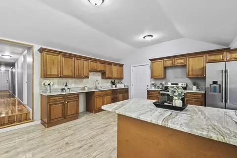 42 Douglas Rd, Webster, MA 01570 photo 12
