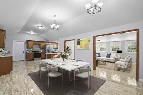 42 Douglas Rd, Webster, MA 01570