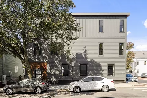 99 Fifth St #PH, Cambridge, MA 02141