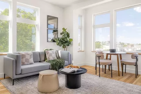28 South St #401, Somerville, MA 02143