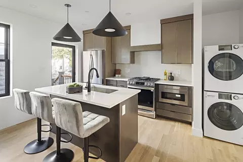 99 Fifth St #1, Cambridge, MA 02141