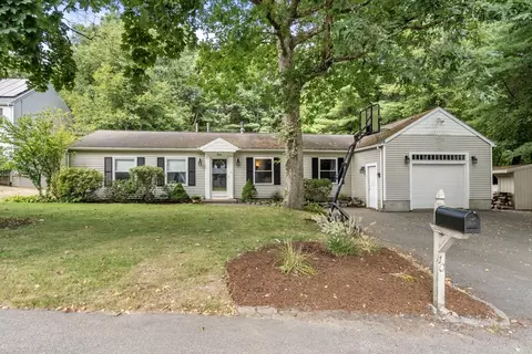 10 Glenview Rd, Sharon, MA 02067