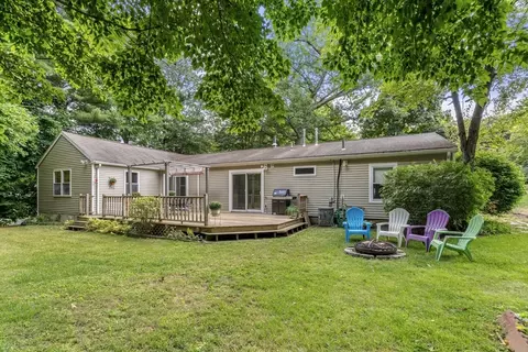 Exterior - 10 Glenview Rd, Sharon, MA 02067 photo 6 of 9