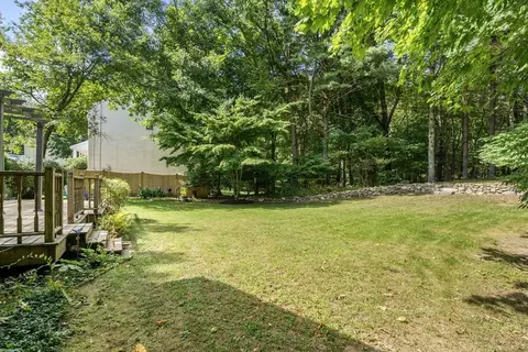 Exterior - 10 Glenview Rd, Sharon, MA 02067 photo 9 of 9