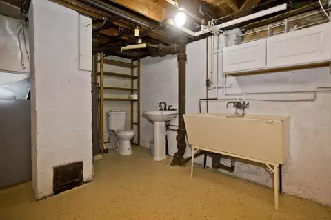 20 Rollins St, Springfield, MA 01109 photo 25