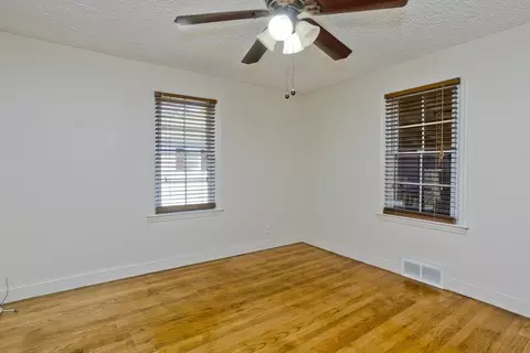 20 Rollins St, Springfield, MA 01109 photo 11