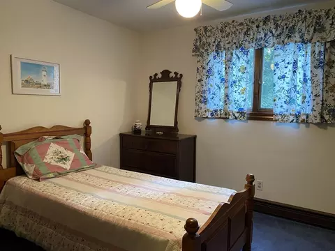 Bedroom - 27 Nehoiden St, Needham, MA 02492 photo 3 of 3