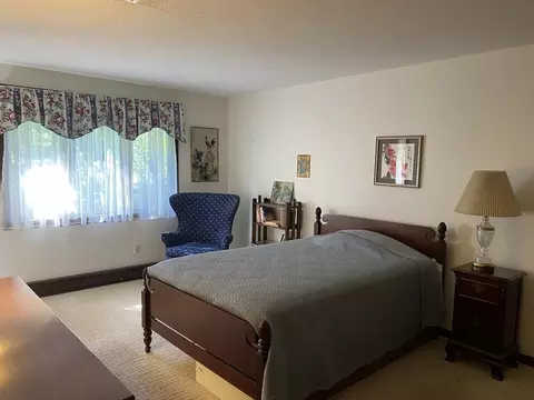 Bedroom - 27 Nehoiden St, Needham, MA 02492 photo 1 of 3