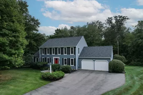 5 Blackthorne Cir, Hopkinton, MA 01748
