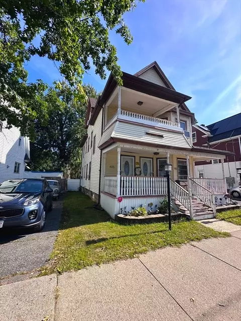 403-405 Nottingham St, Springfield, MA 01104