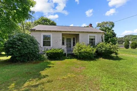 52 New St, Rehoboth, MA 02769