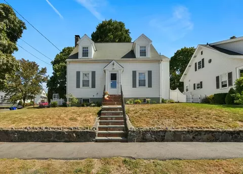 60 Antwerp St, Milton, MA 02186