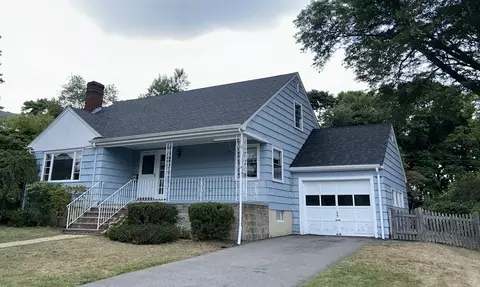 5 Rand Rd, Salem, MA 01970