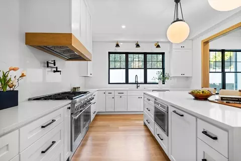 34 Bonwood Rd, Needham, MA 02492 photo 4