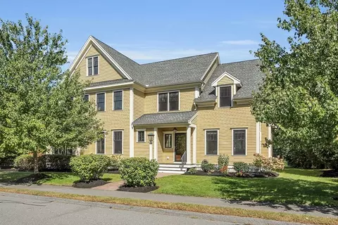 72 Finigan Way, Concord, MA 01742