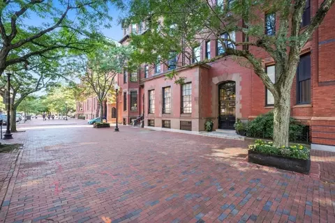 314 Dartmouth St #C, Boston, MA 02116