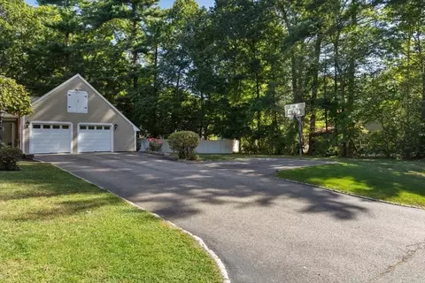 33 Beechtree Rd, Hanover, MA 02339 photo 5