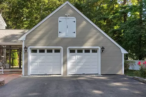 33 Beechtree Rd, Hanover, MA 02339 photo 4