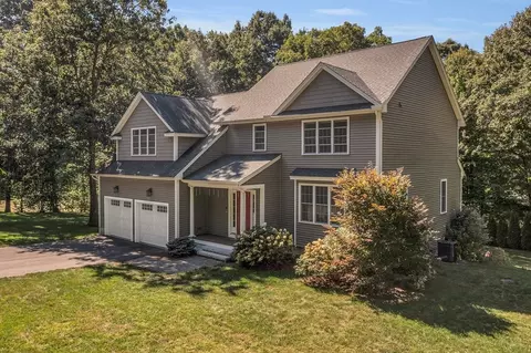 26 Nashoba Trl, Littleton, MA 01460