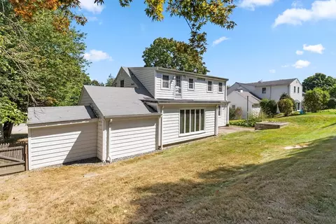 25 Centre Ln, Milton, MA 02186 photo 26