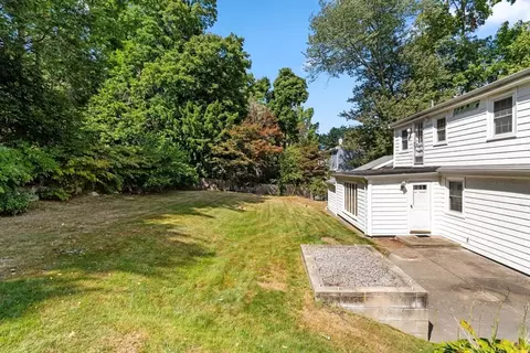 25 Centre Ln, Milton, MA 02186 photo 30