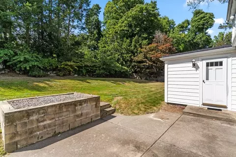 25 Centre Ln, Milton, MA 02186 photo 13