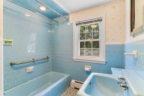 25 Centre Ln, Milton, MA 02186 photo 21