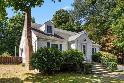 25 Centre Ln, Milton, MA 02186 photo 24