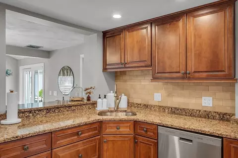 13 Griswold St, Everett, MA 02149 photo 6