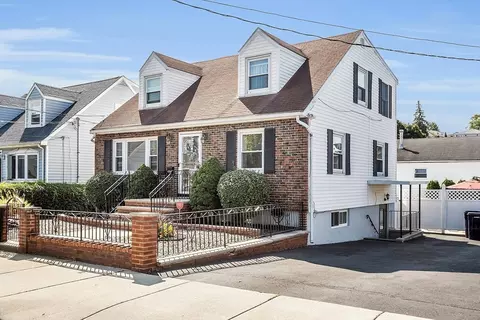 13 Griswold St, Everett, MA 02149 photo 3