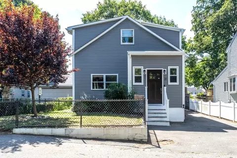 31 Mangles St, Medford, MA 02155