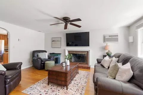 324 Great Rd, Maynard, MA 01754 photo 5