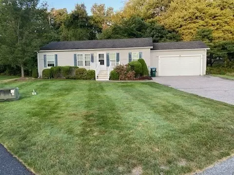 13 Fairway Dr, Brockton, MA 02301