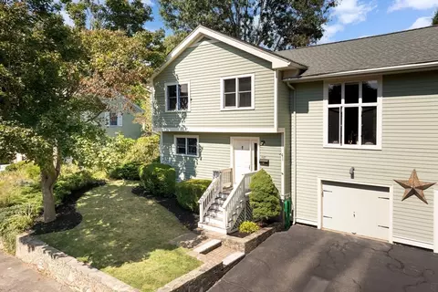 87 Agassiz Ave #87, Belmont, MA 02478