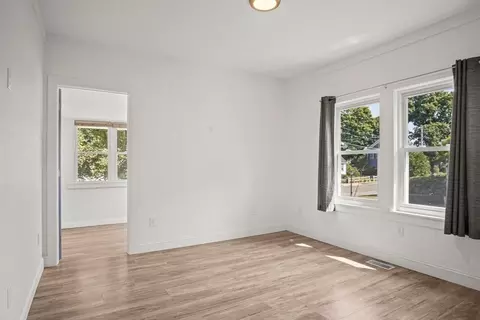 81 John St, Reading, MA 01867 photo 14