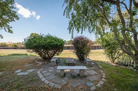 8 Perkins Rd, Gloucester, MA 01930 photo 9