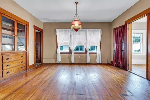 Living - 30 Nelson St, Webster, MA 01570 photo 4 of 7