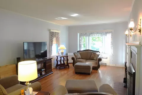 63 Park Ave, Webster, MA 01570 photo 8
