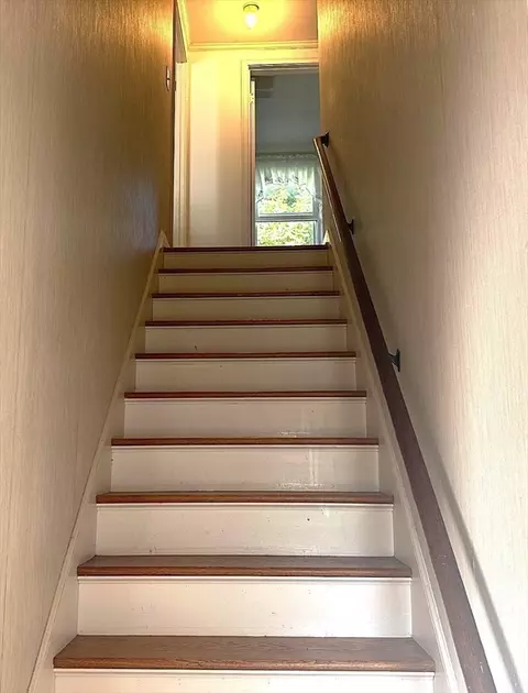 63 Park Ave, Webster, MA 01570 photo 17