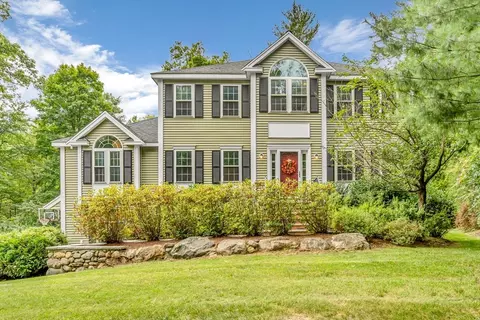 5 Alexandria Way, Chelmsford, MA 01824