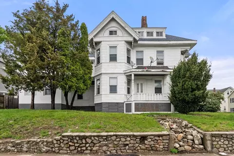 113 Green St, Brockton, MA 02301