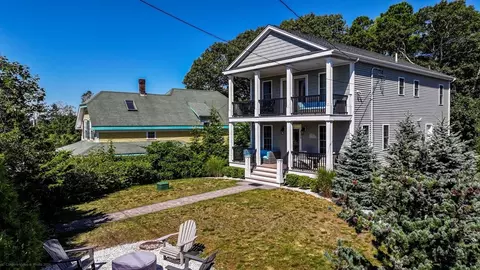 139 Onset Ave, Buzzards Bay, MA 02532 photo 4